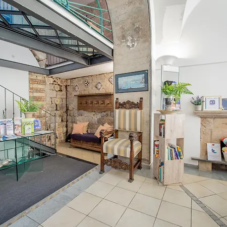 Rivoli Готель Сорренто