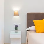 Rivoli Hotel