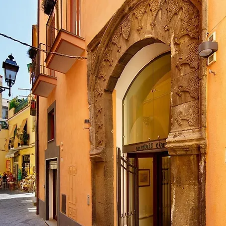 Rivoli Hotel