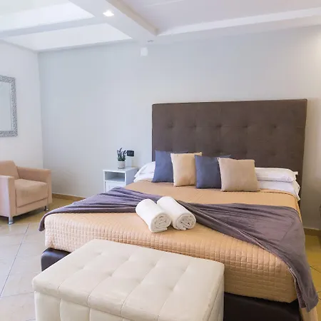 Rivoli Ξενοδοχείο 3*