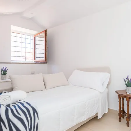 索伦托里沃利酒店 索伦托