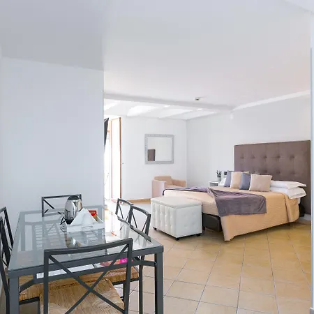 Rivoli 3*